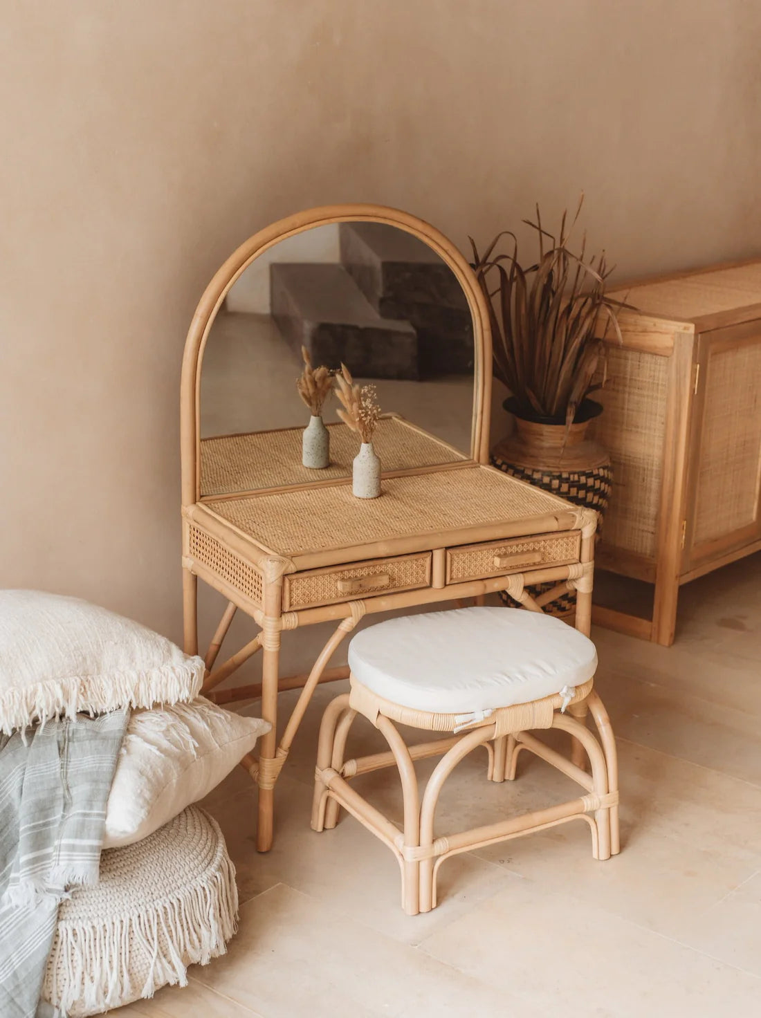 Naya Vanity