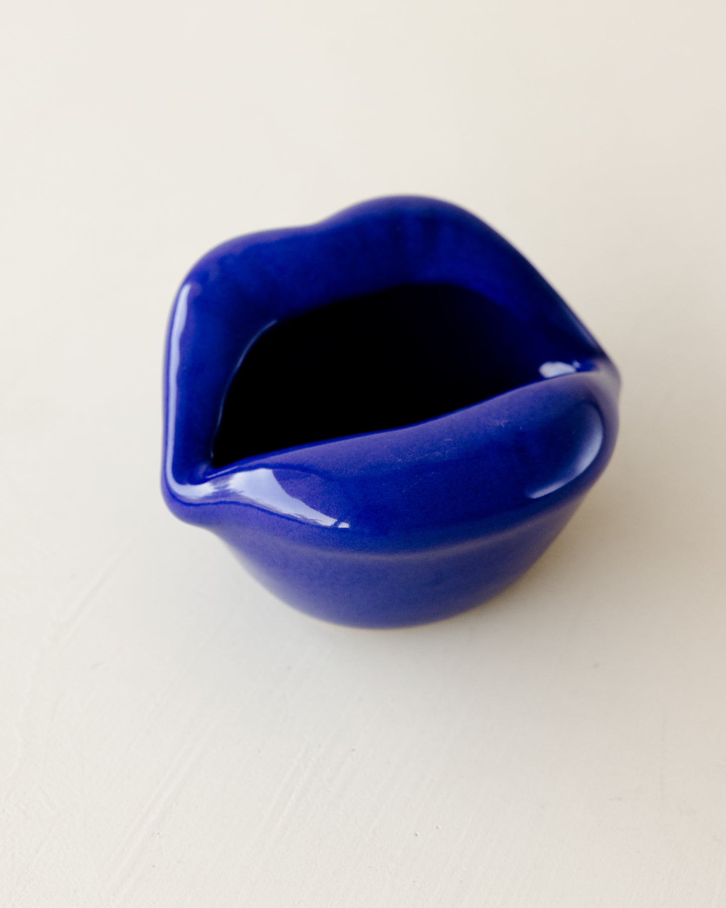 Kiss Ashtray