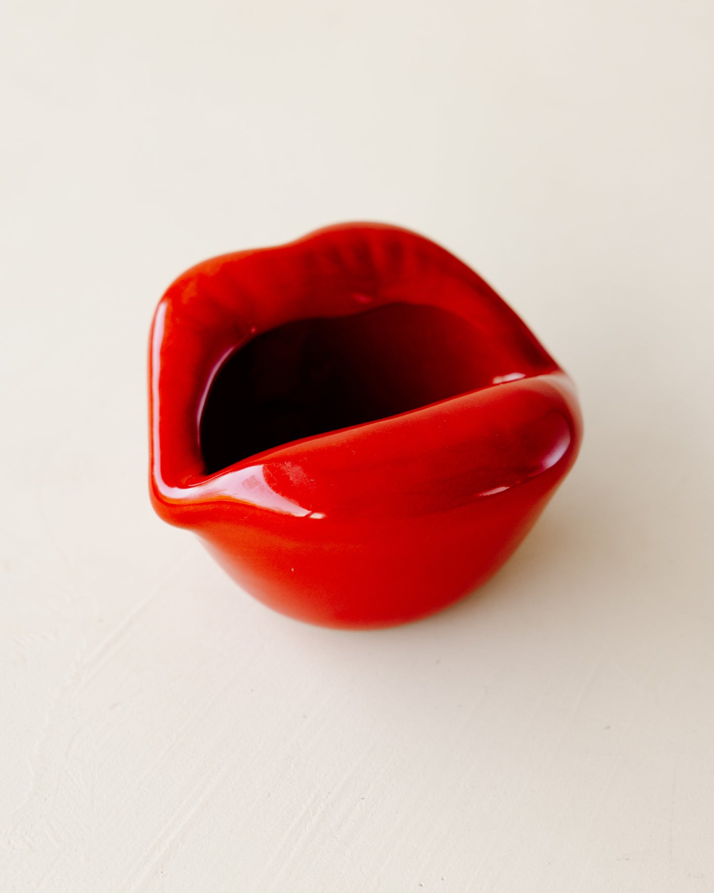 Kiss Ashtray