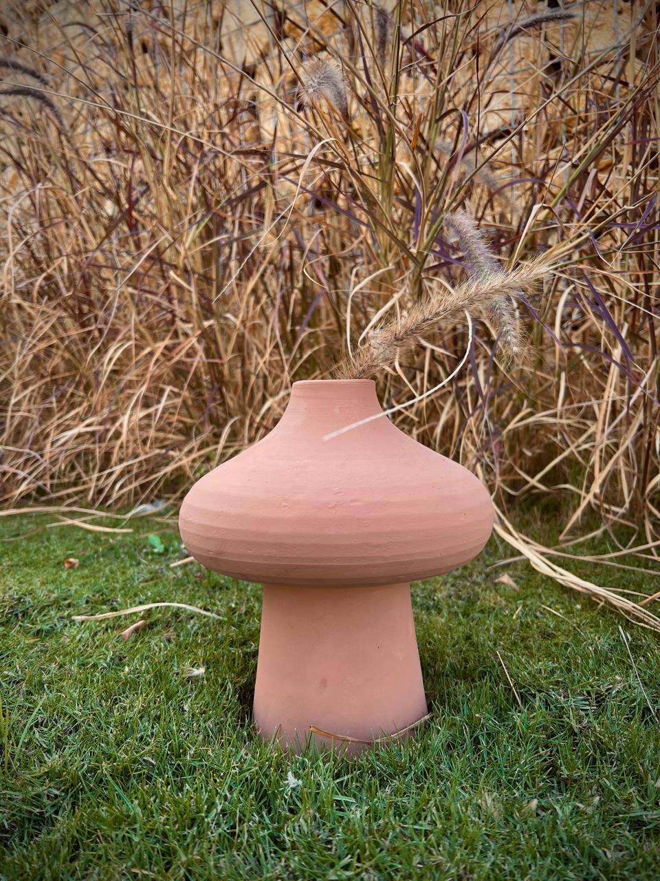 Nudy Vase Set