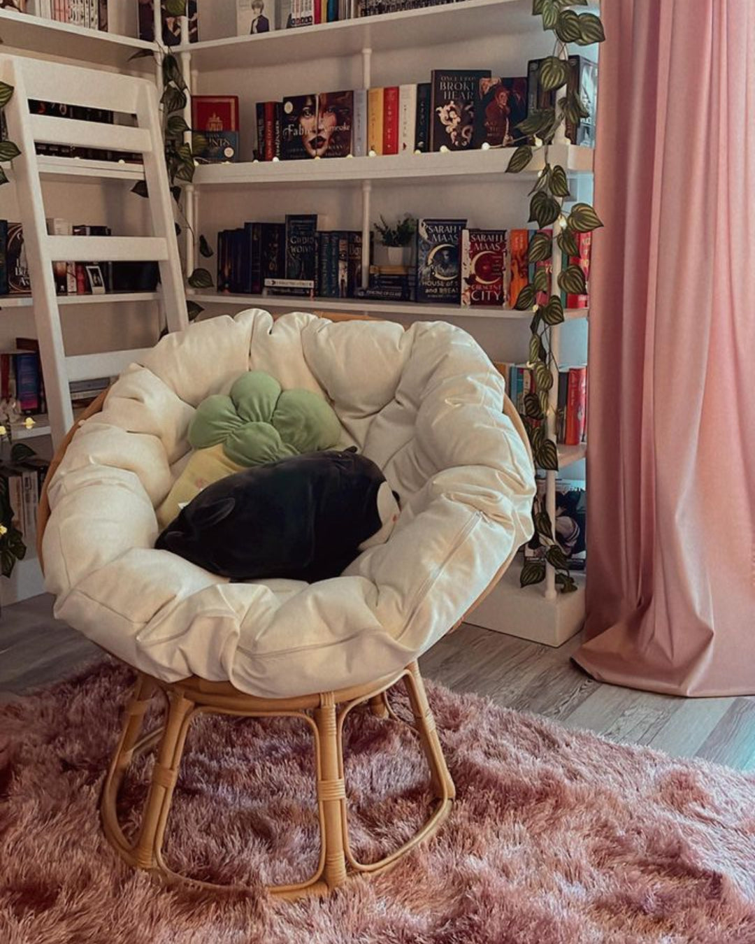 Nest Chair