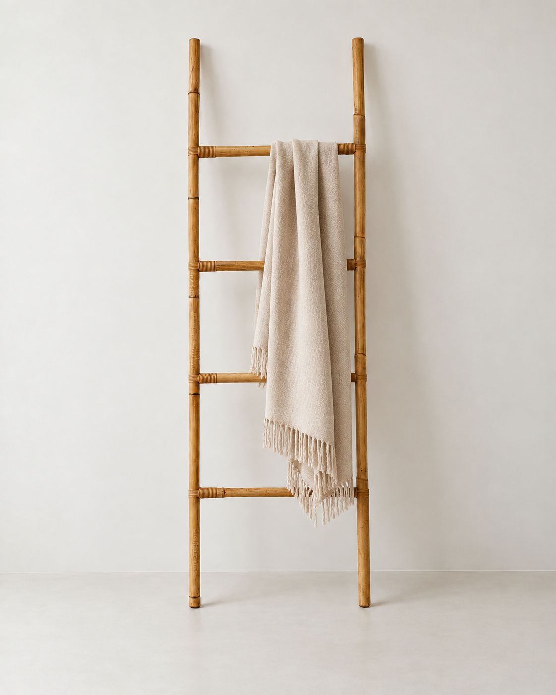 Bamboo Blanket Ladder