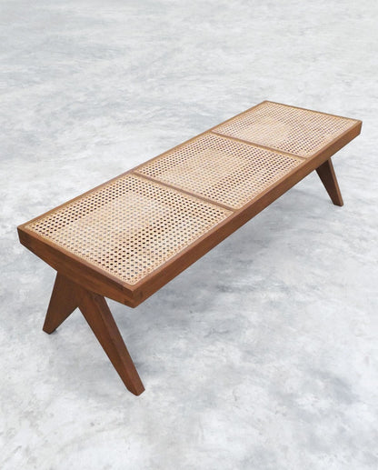 Iris Bench