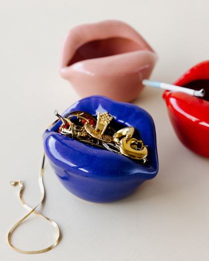 Kiss Ashtray