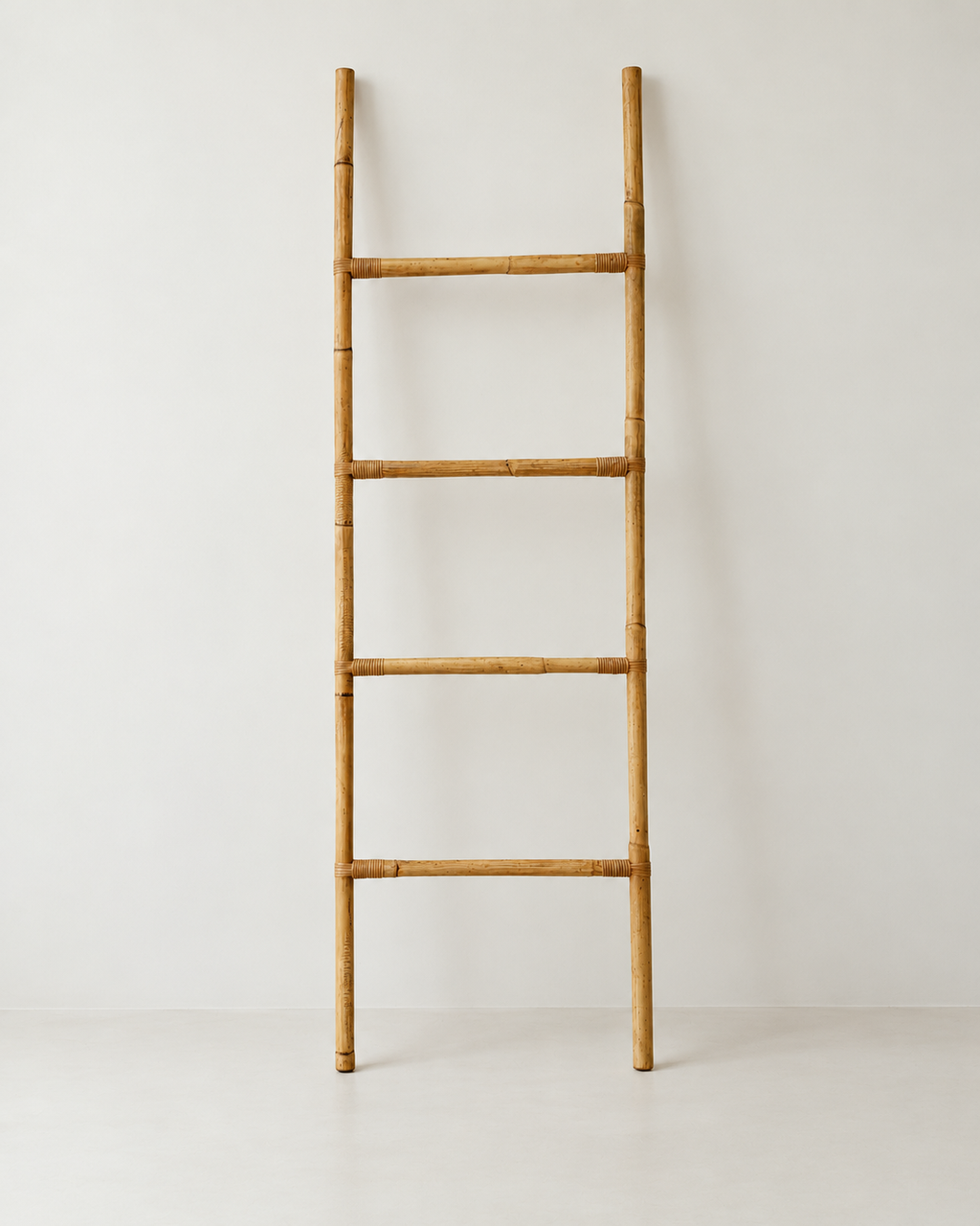 Bamboo Blanket Ladder