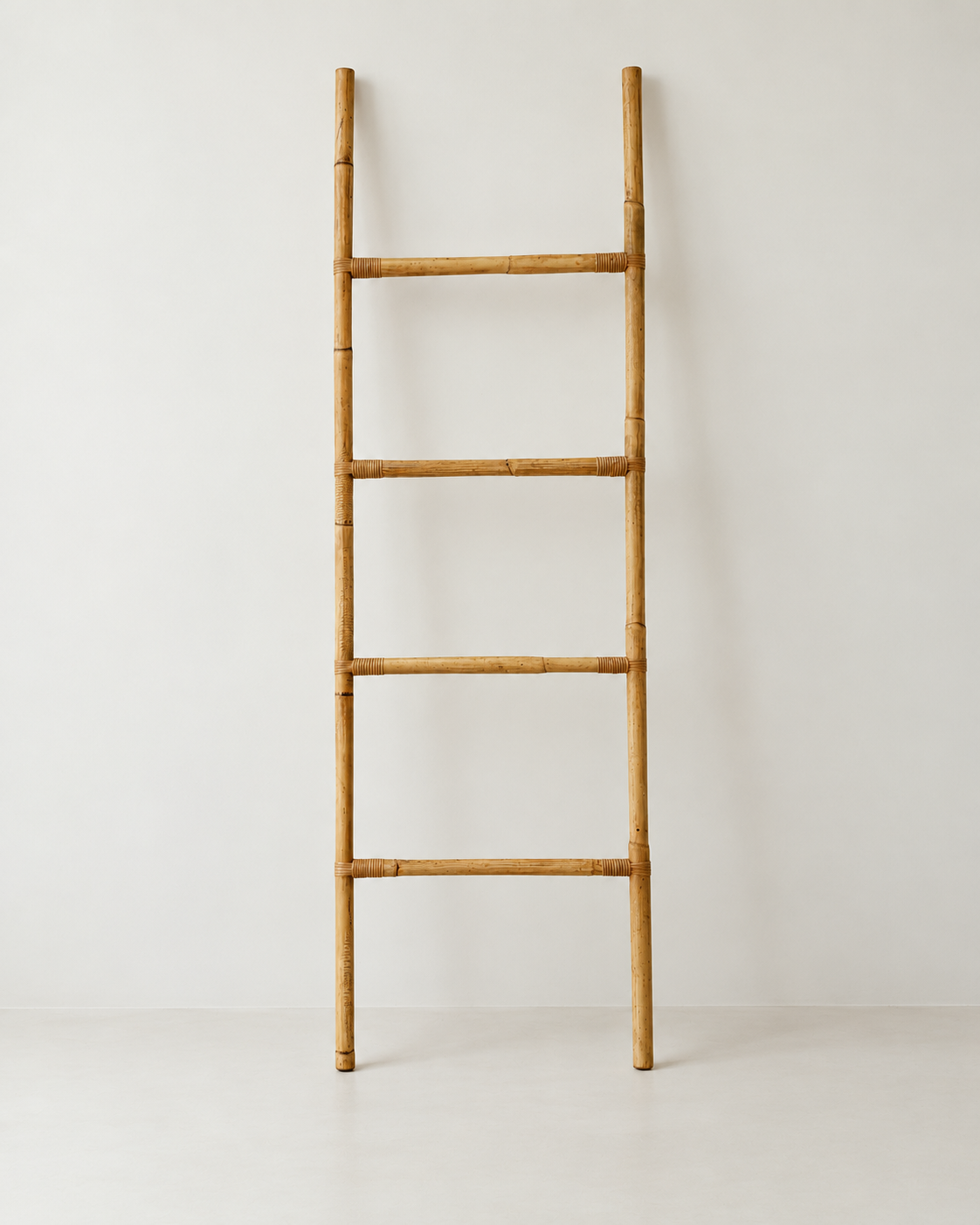 Bamboo Blanket Ladder