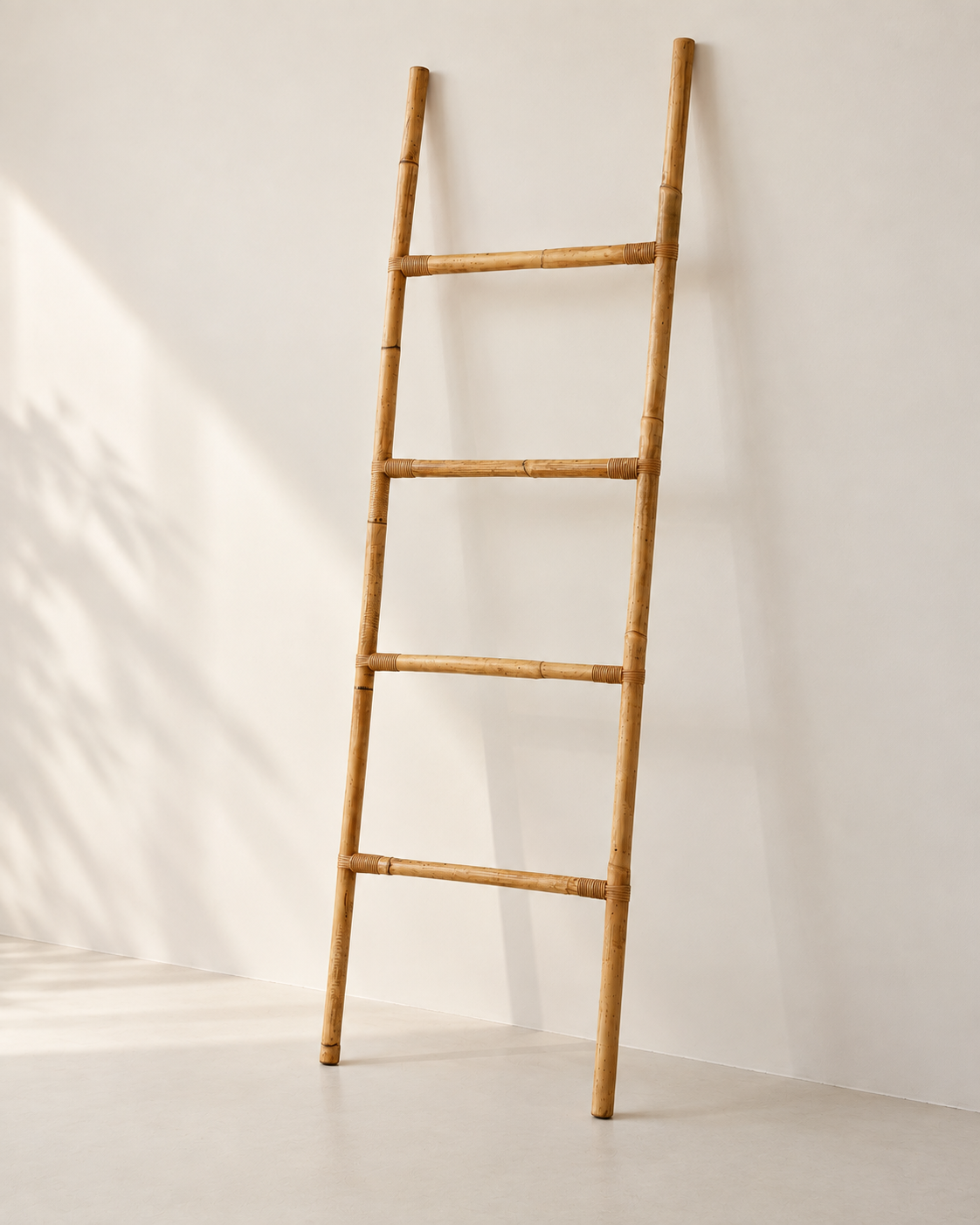 Bamboo Blanket Ladder