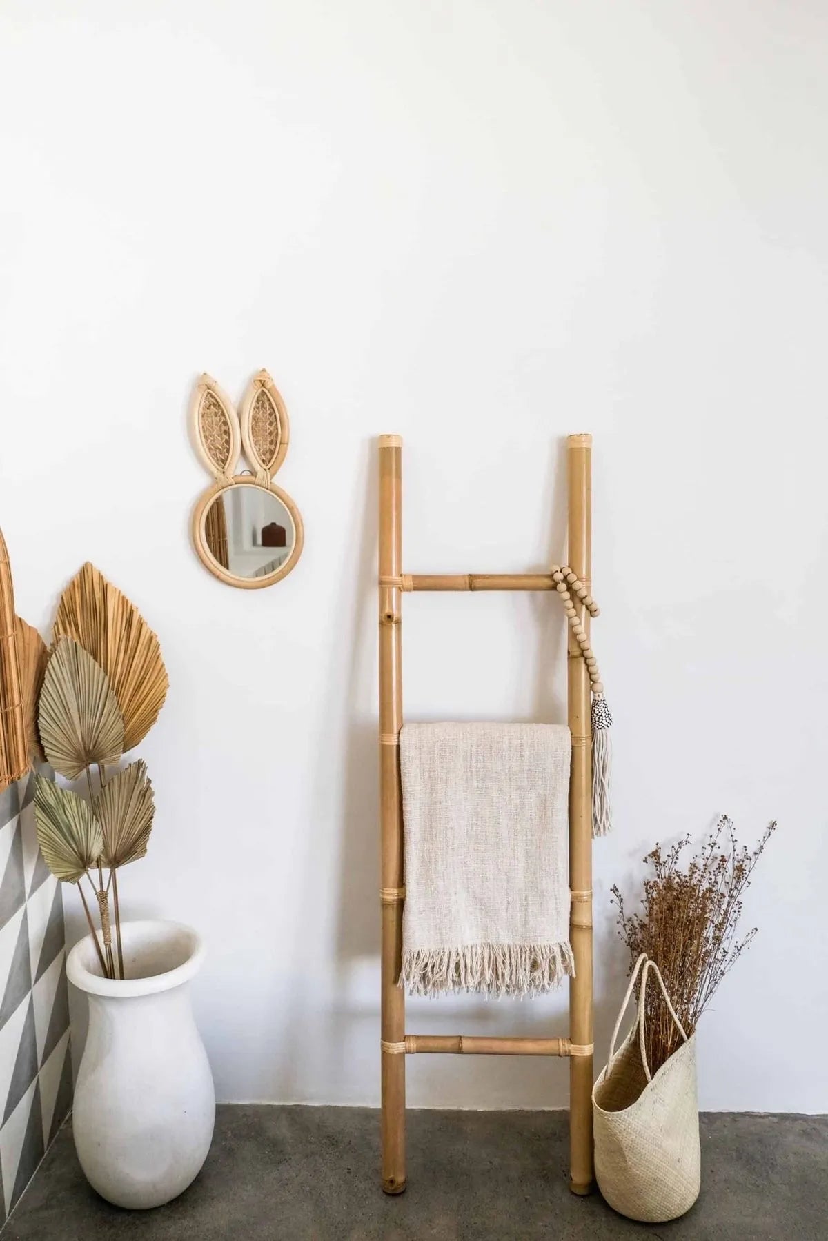 Bamboo Blanket Ladder