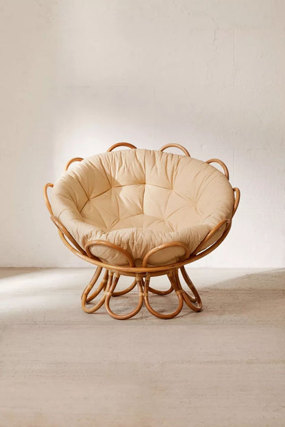 Curved Nest Chair
